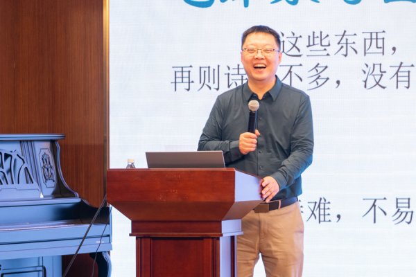 豪泰配资 “风景这边独好”！从党史视角解读诗词家国情怀