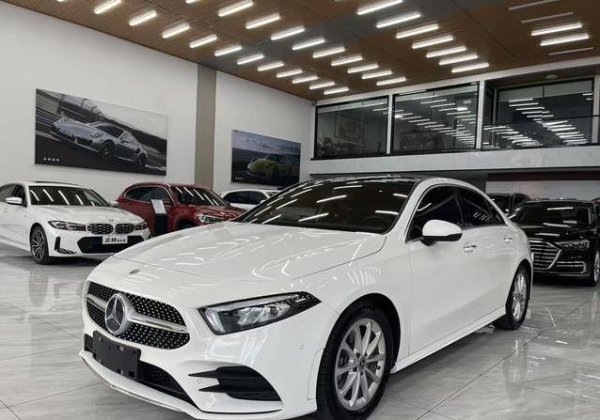 老钱庄 12.9万入手奔驰A200L，5万公里省油神车，白领通勤最佳选？