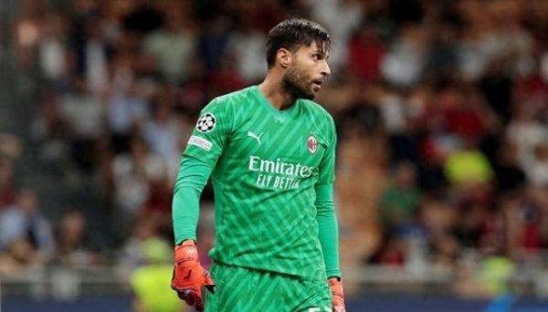 易速宝 斯波尔蒂耶洛告别米兰：在圣西罗踢球是一种荣幸，感谢大家