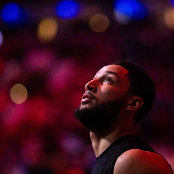 通联随配 0报价！西蒙斯无人问津，4年躺赚1.47亿，28岁或告别NBA，唏嘘啊