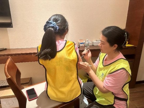 股民钱包 “疾病之外有广阔天地”，北京儿童医院举办“小糖宝”夏令营